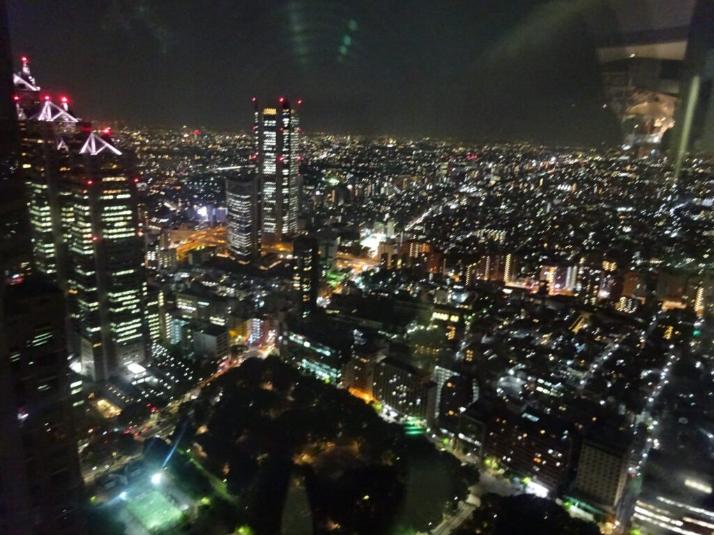 都会の街並み画像